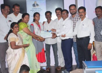 महापुरूष सामान्य ज्ञान स्पर्धेत अंतिम परीक्षेत विद्यार्थ्यांचा उत्स्फूर्त प्रतिसाद