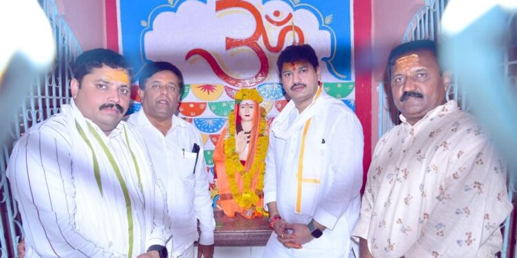 वैद्यनाथ मंदिर परिसरातील चौक व प्रदक्षिणा मार्गास आद्य शंकराचार्यांचे नाव