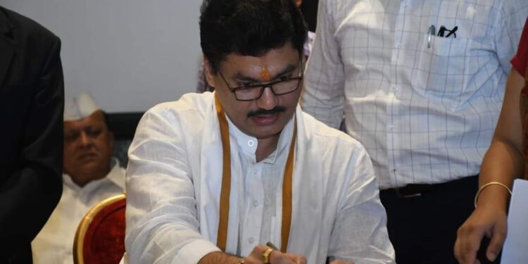 मंत्री धनंजय मुंडे यांना जीवे मारण्याची धमकी