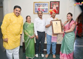 परळीच्या विद्यार्थ्यांची जेईईत भरारी;सौ.राजश्री धनंजय मुंडे यांच्याकडून कौतुक