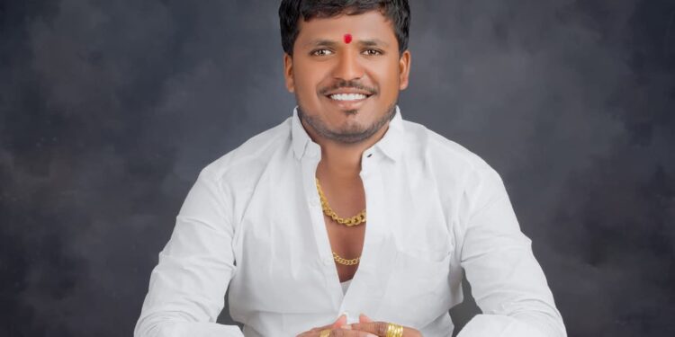 खोक्याला व्हीआयपी ट्रीटमेंट चा अधिकारी संविधानाने दिलाय!