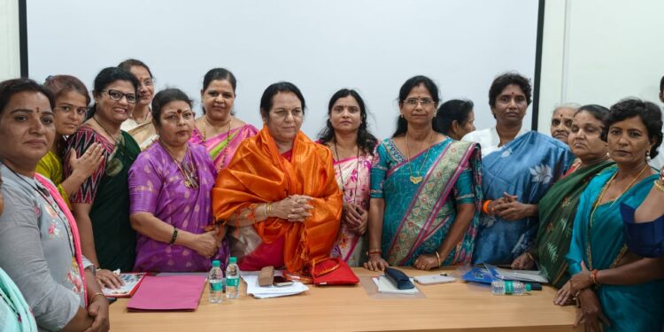 शिवसेना महिला विभाग प्रमुखांसाठी व पदाधिकाऱ्यांसाठी मार्गदर्शन कार्यशाळा संपन्न